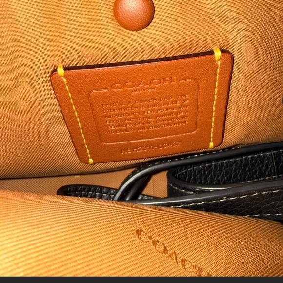 Coach Cary Shoulder Bag - Picture 7 of 7